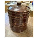 MarCrest Stoneware Cookie jar, approximately 8ï¿½
