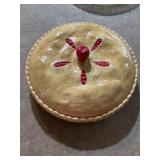 Decorative pie plate.