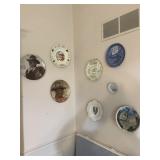 Lot of 8 decorative plates-John Wayne