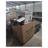 PALLET OF MISCELLANEOUS ITEMS