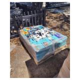 PALLET OF MISCELLANEOUS ITEMS