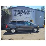 2012 Chrysler Town and Count RUNS/MOVES Touring-L