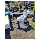 CROWN ELECTRIC PALLET JACK