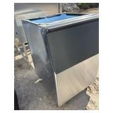 ICE MACHINE