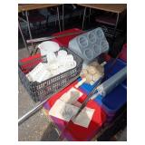 PaLLET OF MISC KITCHEN ITEMS