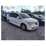 2014 Chrysler Town and Count Touring