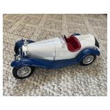 Burago, Italy, 118th scale Model Car-1932 Alfa
