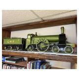 GNR 'Stirling Single' Model Train with Oak Base, 3