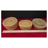 (3) Old grass woven baskets