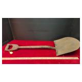 Old 'D' handle shovel, Western Union, 1900s