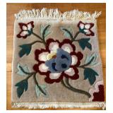 Wool-Hooked Floral Accent Rug with Fringe