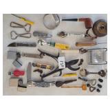 Flat of Vintage Small Items