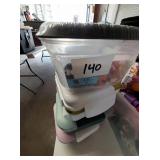 4 Locking Containers