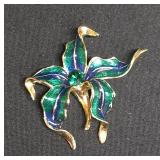 Vtg Lily Flower Brooch Enamel And Rhinestone