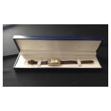 Vtg Ecclissi gold-tone rectangular wristwatch