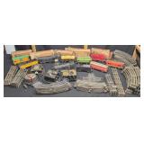 Vtg American Flyer Train Sets