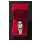 Silver-tone Women's Quartz Wristwatch
