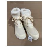 SOREL Womens Cream Sherpa Lug Boots Size 10