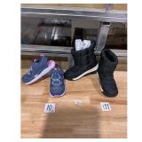 -Pack Unisex Kids Sandals  Boots Size 10 Open Box