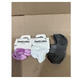 Feetures Elite High Performance Socks Small 3...