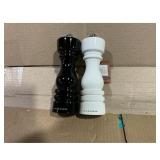 Cole & Mason Derwent Pepper Grinder - Precision...