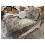 Soft-Side Chaise Lounger w/ Pillows