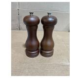Cole & Mason Salt and Pepper Grinder Set -...