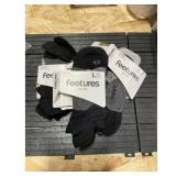 Feetures Elite Socks - Light Cushion, Size...