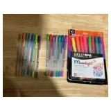 Gelly Roll Moonlight Gel Pens