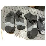Feetures Black-Gray Socks 4-Pack