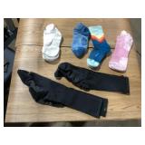Feetures Assorted Socks Compression Comfort