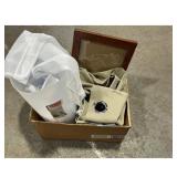 Rubbermaid Tan Laundry Basket