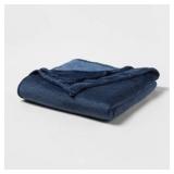 Threshold FullQueen Microplush Bed Blanket