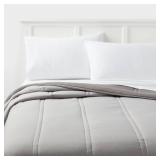 Room Essentials FullQueen Dark Gray Comforter