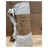 TwinTwin XL Quilt Set