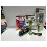 KONG Senior Pet Toy  Safari Blade