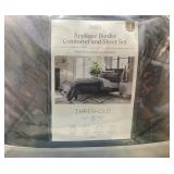Threshold Queen Comforter  Sheet Set