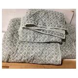 CARO HOME GreenGrey Damask Bedding Set