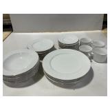 Farberware Dinnerware Set Model 4173