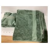 Purely Indulgent Green Towel Set