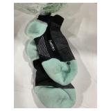 Feetures Elite Max Cushion No Show Socks Medium