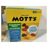 Motts Medley Fruit Snacks 0.8oz 90pk