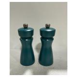 Cole and Mason Salt and Pepper Mill Set