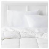 Room Essentials Down Alternative Comforter...