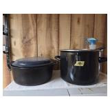 Cast Iron Pot & Pans