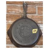 Griswold #5 Cast Iron Skillet
