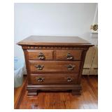 Kincaid Hunters Run Night Stand