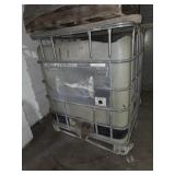 Container of Stainless Plates With Reba