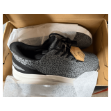 Autper Wide Toe Box Running Shoes for Men Size 9.5