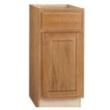 Hampton 15x24x34.5 in. Base Cabinet   Oak